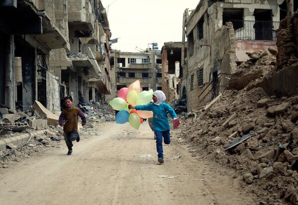 Những đứa trẻ trên đường phố Damascus - Sputnik Việt Nam