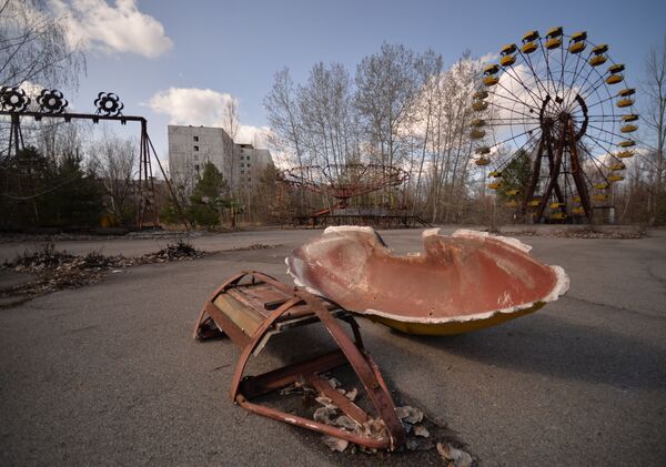 Thị trấn Pripyat bỏ hoang sau vụ tai nạn nhà máy điện hạt nhân Chernobyl - Sputnik Việt Nam