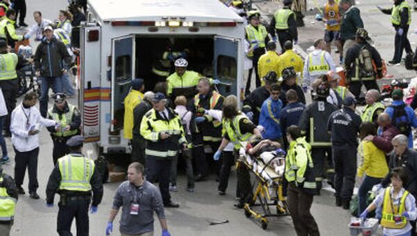 Xe cứu thương tại nơi xảy ra vụ nổ ở Boston  - Sputnik Việt Nam