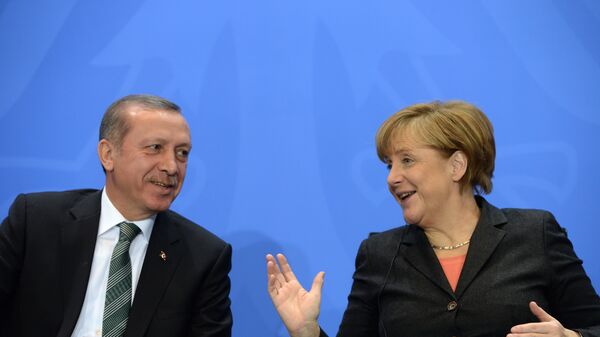Recep Tayyip Erdogan và Angela Merkel - Sputnik Việt Nam
