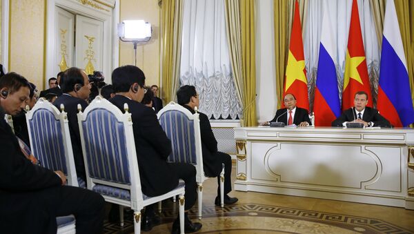 Thủ Tướng LB Nga Dmitry Medvedev gặp với  Thủ Tướng Việt Nam Nguyễn Xuân Phúc - Sputnik Việt Nam