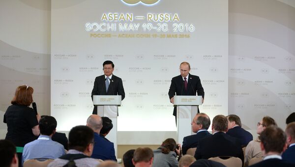Tổng thống Putin trả lời câu hỏi của Sputnik Saakyan L. - Sputnik Việt Nam
