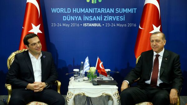 Thủ tướng Hy Lạp Alexis Tsipras và  Tổng thống Thổ Nhĩ Kỳ Tayyip Erdogan - Sputnik Việt Nam