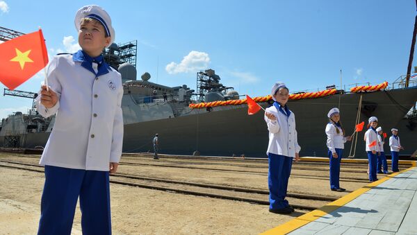Hạ thủy tàu Gepard 3.9 thứ tư xây dựng cho Hải quân Việt Nam - Sputnik Việt Nam