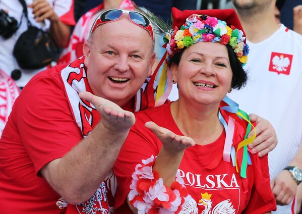 Fan Ba Lan trước khi bắt đầu trận đấu vòng bảng của Giải vô địch bóng đá châu Âu 2016 - Sputnik Việt Nam