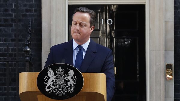 Britain's Prime Minister David Cameron speaks after Britain voted to leave the European Union, outside Number 10 Downing Street in London, Britain June 24, 2016 - Sputnik Việt Nam
