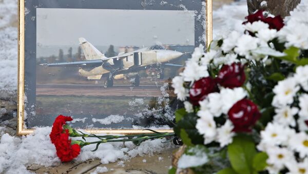 Mộ của phi công Su-24 Oleg Peshkov bị giết hại ở Thổ Nhĩ Kỳ - Sputnik Việt Nam