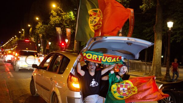 Fan Bồ Đào Nha sau trận chung kết  Euro-2016 - Sputnik Việt Nam