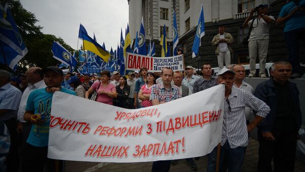 Người Ukraina tham gia biểu tình phản đối - Sputnik Việt Nam