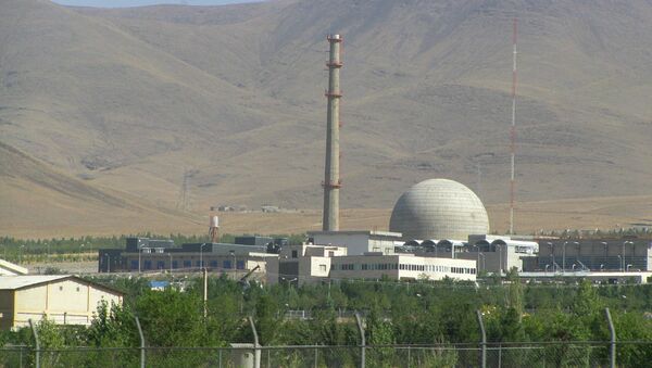 Lò phản ứng nước nặng ở Iran - Sputnik Việt Nam