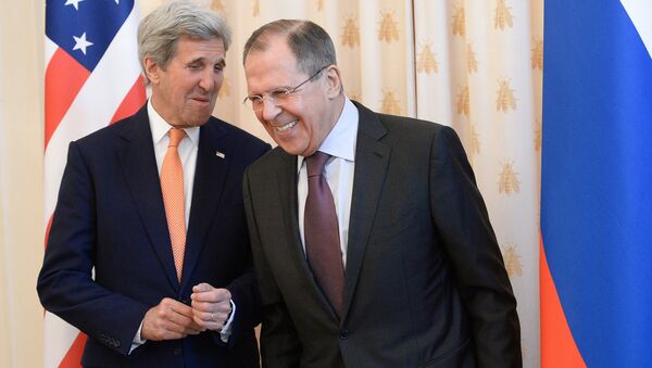 Ngoại trưởng Nga Sergei Lavrov và Ngoại trưởng Mỹ John Kerry - Sputnik Việt Nam