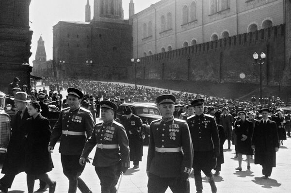 Cuộc diễu hành Ngày Chiến thắng 9 tháng 5 năm 1945 tại Moskva - Sputnik Việt Nam