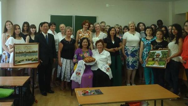 Trường Đai học Tổng hợp Sư phạm Quốc gia Lipetsk đón tiếp cựu sinh viên về thăm trường cũ - Sputnik Việt Nam