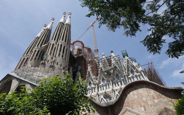 Vương cung thánh đường Sagrada Familia ở Barcelona, kiệt tác của kiến trúc sư Antoni Gaudi - Sputnik Việt Nam