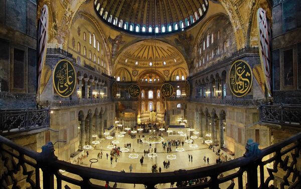 Bên trong Đền thờ Hagia Sophia ở Istanbul, Thổ Nhĩ Kỳ - Sputnik Việt Nam