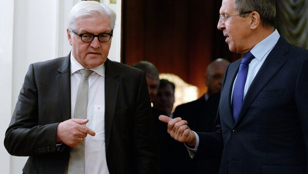 Ngoại trưởng Đức Frank-Walter Steinmeier và Bộ trưởng Ngoại giao Nga Sergey Lavrov - Sputnik Việt Nam