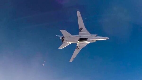 Máy bay ném bom Tu-22M3 của Không quân Nga không kích vào các cứ điểm khủng bố IS ở Syria - Sputnik Việt Nam