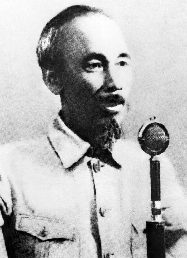 Hồ Chí Minh - người sáng lập Đảng Cộng sản Việt Nam, năm 1945 Hồ Chí Minh - người sáng lập Đảng Cộng sản Việt Nam, năm 1945 - Sputnik Việt Nam