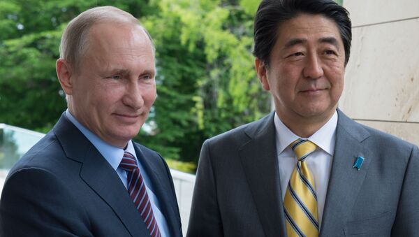 Vladimir Putin và  Shinzo Abe - Sputnik Việt Nam
