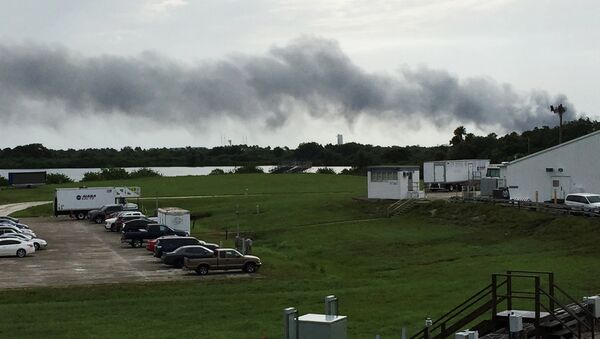 Tên lửa Mỹ phát nổ trên bệ phóng SpaceX tại bang Florida - Sputnik Việt Nam