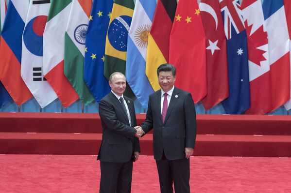 Tổng thống Nga Vladimir Putin và chủ tịch Trung Quốc Tập Cận Bình ở Hàng Châu - Sputnik Việt Nam