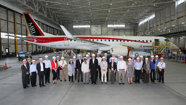 Gov. Inslee toured the Mitsubishi Regional Jet (MRJ) Factory in Japan - Sputnik Việt Nam