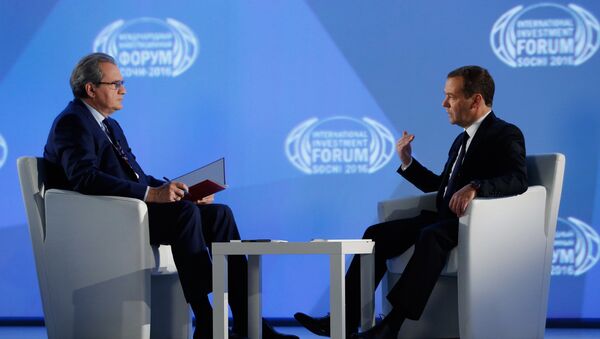 Thủ tướng Dmitry Medvedev được «Kênh Một» phỏng vấn - Sputnik Việt Nam
