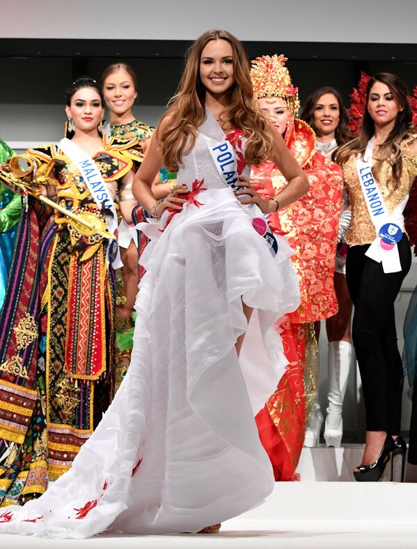 Các thí sinh tham dự cuộc thi Miss International Beauty Pageant ở Tokyo - Sputnik Việt Nam