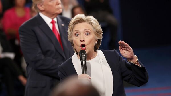 Cuộc tranh luận thứ hai giữa Donald Trump và Hillary Clinton - Sputnik Việt Nam