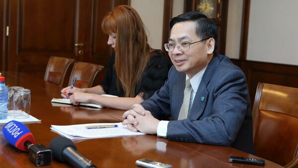 Thống đốc tỉnh Tomsk, ông Sergey Zhvachkin đã có buổi gặp và làm việc với Tổng lãnh sự Việt Nam tại Ekaterinburg ông Vũ Huy Mừng. - Sputnik Việt Nam