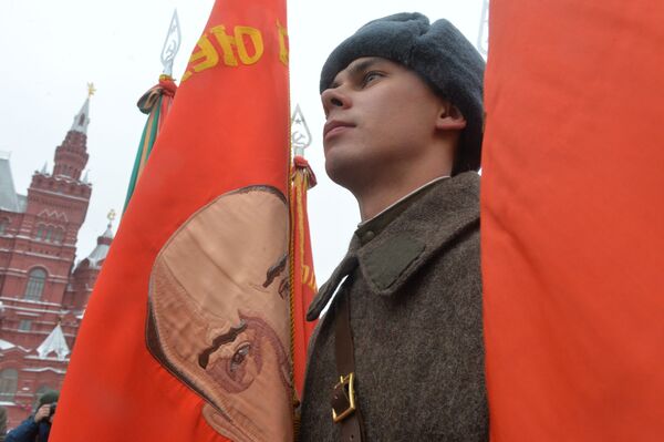 Diễu hành kỉ niệm lần thứ 75 cuộc duyệt binh lịch sử năm 1941 trên Quảng trường Đỏ - Sputnik Việt Nam