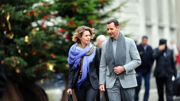 Tổng thống Syria Bashar al-Assad với vợ Asma ở Paris - Sputnik Việt Nam