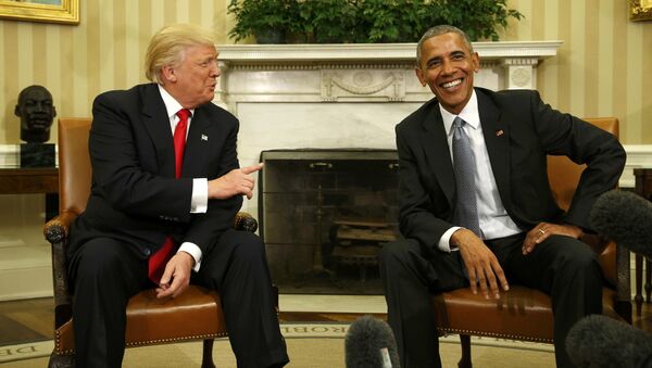 Tổng thống đương nhiệm Barack Obama và ông Donald Trump - Sputnik Việt Nam