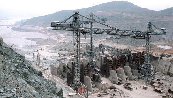 Việc khởi đầu xây dựng những công trình cơ bản của nhà máy thủy điện Hòa Bình - Sputnik Việt Nam