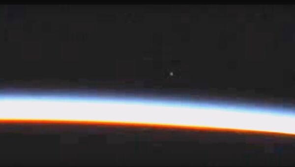 NASA has sparked an alien controversy after it cut off live streaming video from the International Space Station (ISS) on July 8, 2016 - Sputnik Việt Nam