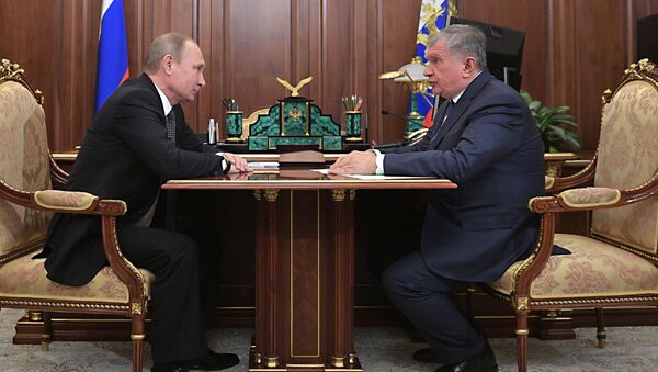 Tổng thống Vladimir Putin và Igor Sechin - Sputnik Việt Nam