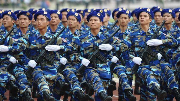 Cảnh sát biển Việt Nam trong cuộc diễu hành ngày hội - Sputnik Việt Nam