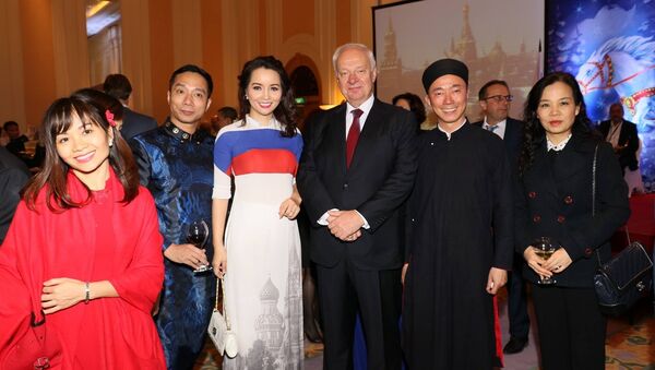 Ngày 27 tháng 12, Đại sứ quán Nga tại Việt Nam đã tổ chức buổi chiêu đãi mừng Năm mới 2017 - Sputnik Việt Nam