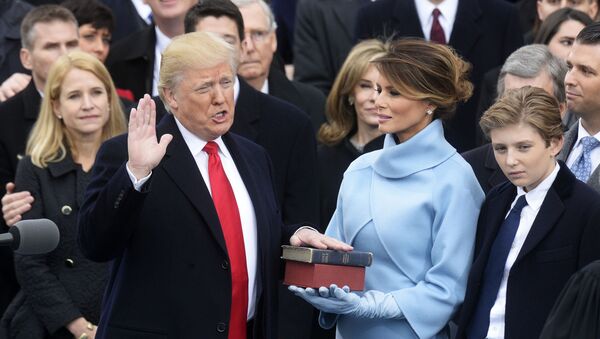Donald và Melania Trump - Sputnik Việt Nam
