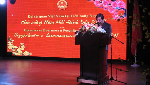 Phát biểu Chúc mừng Năm mới Đinh Dậu, Đại sứ Nguyễn Thanh Sơn ghi nhận những thành tựu chính của năm qua trong quan hệ Việt - Nga. - Sputnik Việt Nam