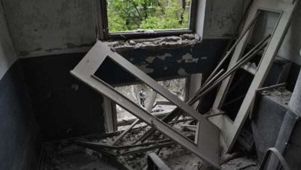 Ngôi nhà ở Donetsk bị hư hại do pháo kích - Sputnik Việt Nam