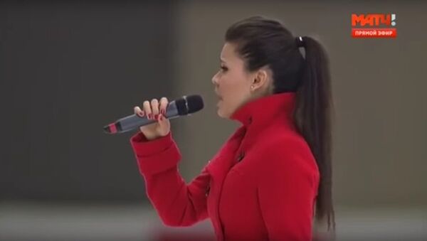 Ca sĩ bối rối khi hát quốc ca Nga trước khi mở màn trận đấu khúc côn cầu - Sputnik Việt Nam