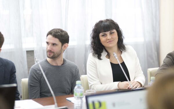 Viện tiếng Nga mang tên Pushkin vừa khởi động khóa học trực tuyến miễn phí dạy tiếng Nga cho những người nước ngoài nộp đơn tham gia chương trình tình nguyện tại World Cup 2018. - Sputnik Việt Nam