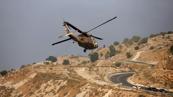 Máy bay trực thăng quân sự của Israel trên cao nguyên Golan - Sputnik Việt Nam
