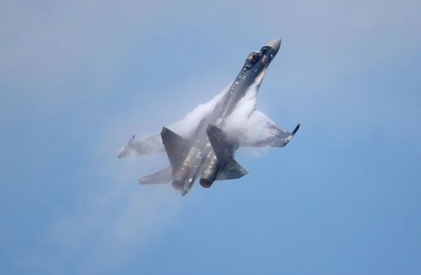 máy bay chiến đấu Su-35 máy bay chiến đấu Su-35 - Sputnik Việt Nam