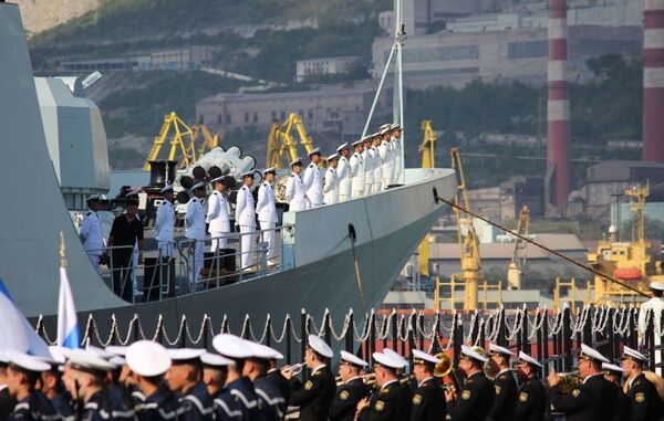 Các binh sĩ trong lễ khai mạc cuộc tập trận Nga-Trung “Hợp tác trên biển – 2015” - Sputnik Việt Nam