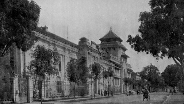 Tòa nhà trụ sở của Đại học Đông Dương tại 19 phố Lê Thánh Tông, Quận Hoàn Kiếm, thành phố Hà Nội được thành lập từ năm 1906 nay là Đại học Học Quốc gia Hà Nội - Sputnik Việt Nam