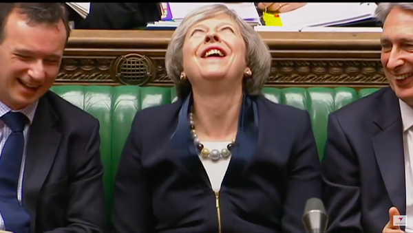 Giọng cười “quỷ sứ” của bà Theresa May gây sốc trong mạng xã hội - Sputnik Việt Nam