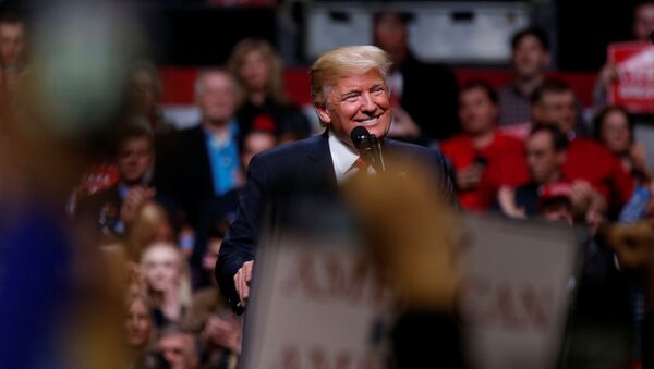 Tổng thống Donald Trump phát biểu tại Nashville, bang Tennessee. - Sputnik Việt Nam