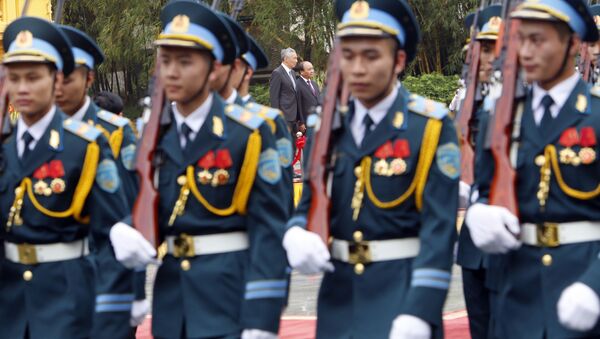 Đội danh dự tại lễ đón tiếp Thủ tướng Singapore Lý Hiển Long. - Sputnik Việt Nam